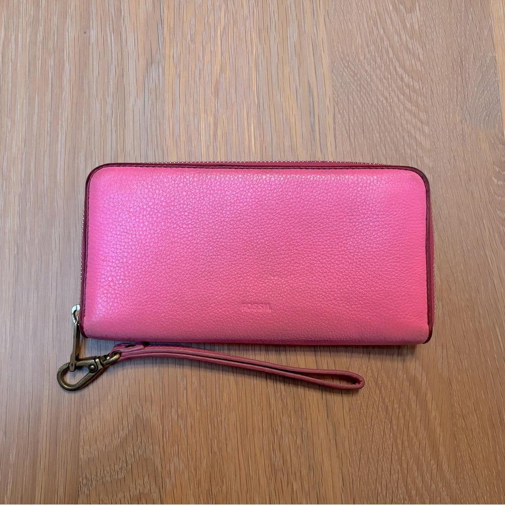 Fossil Vibrant Pink Wristlet Wallet